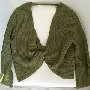 NWT Forever 21 Army Green Sweater Top. Women’s. Size Medium.